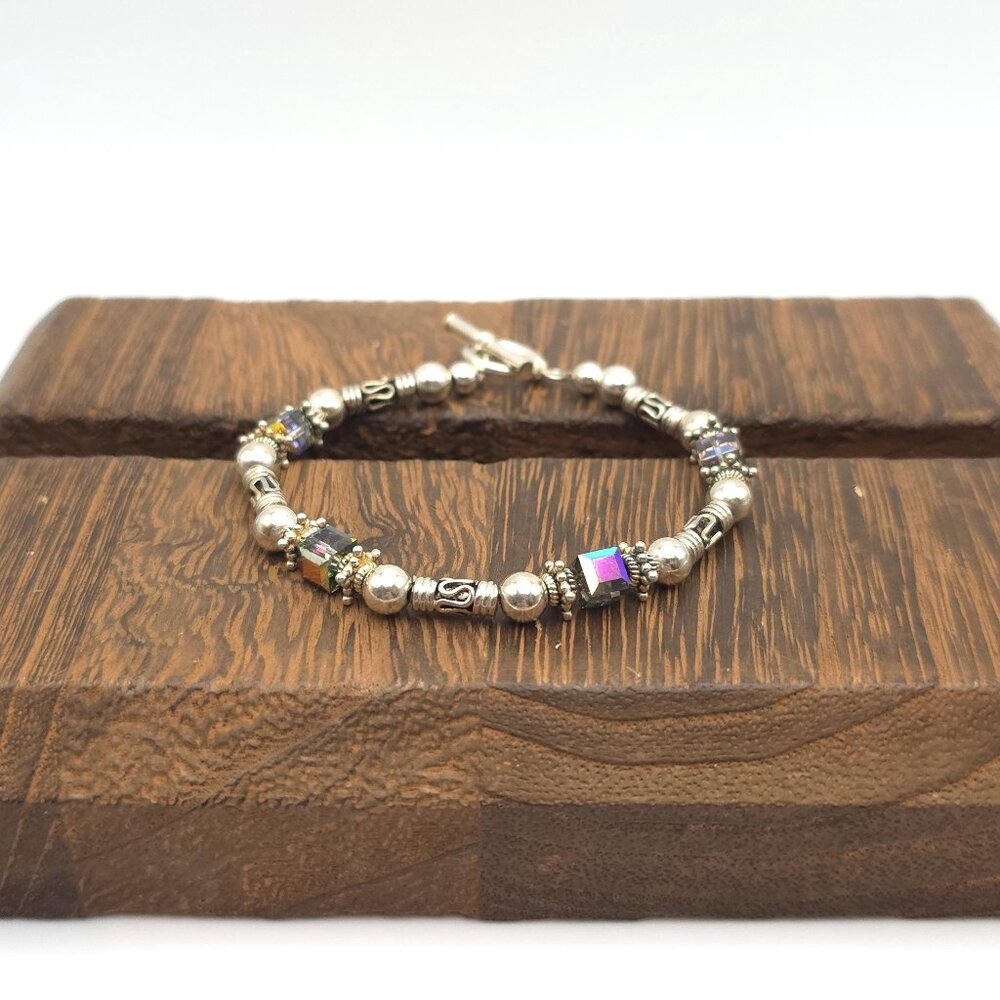 7 Inch Sterling Silver Tribal Design Crystals Bracelet B316